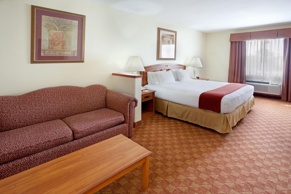Holiday Inn Express Hotel And Suites Brownsville By Ihg Exterior foto