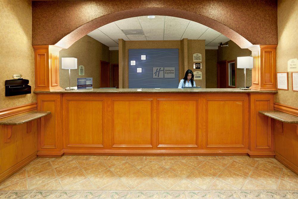Holiday Inn Express Hotel And Suites Brownsville By Ihg Interior foto