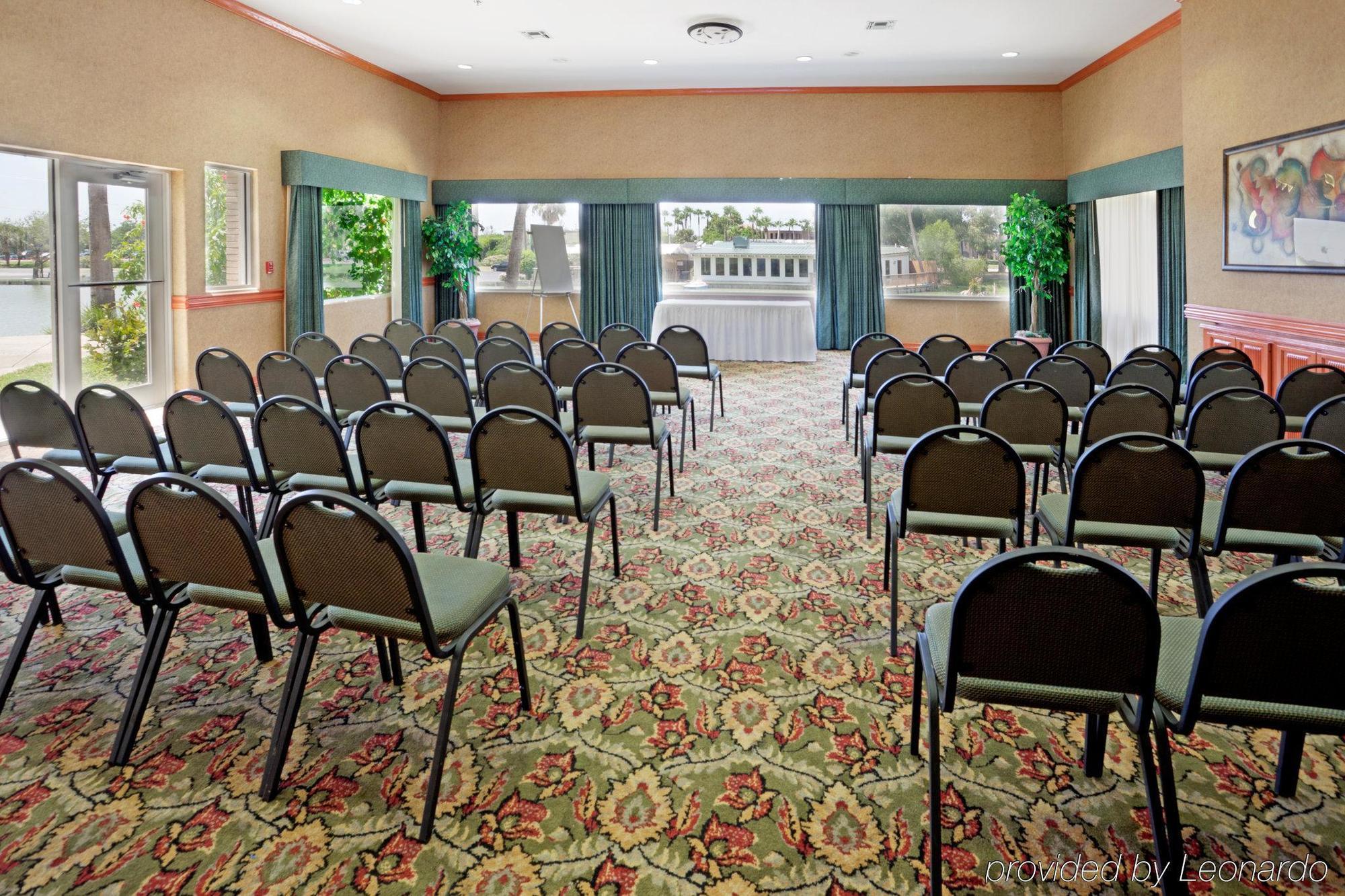 Holiday Inn Express Hotel And Suites Brownsville By Ihg Exterior foto