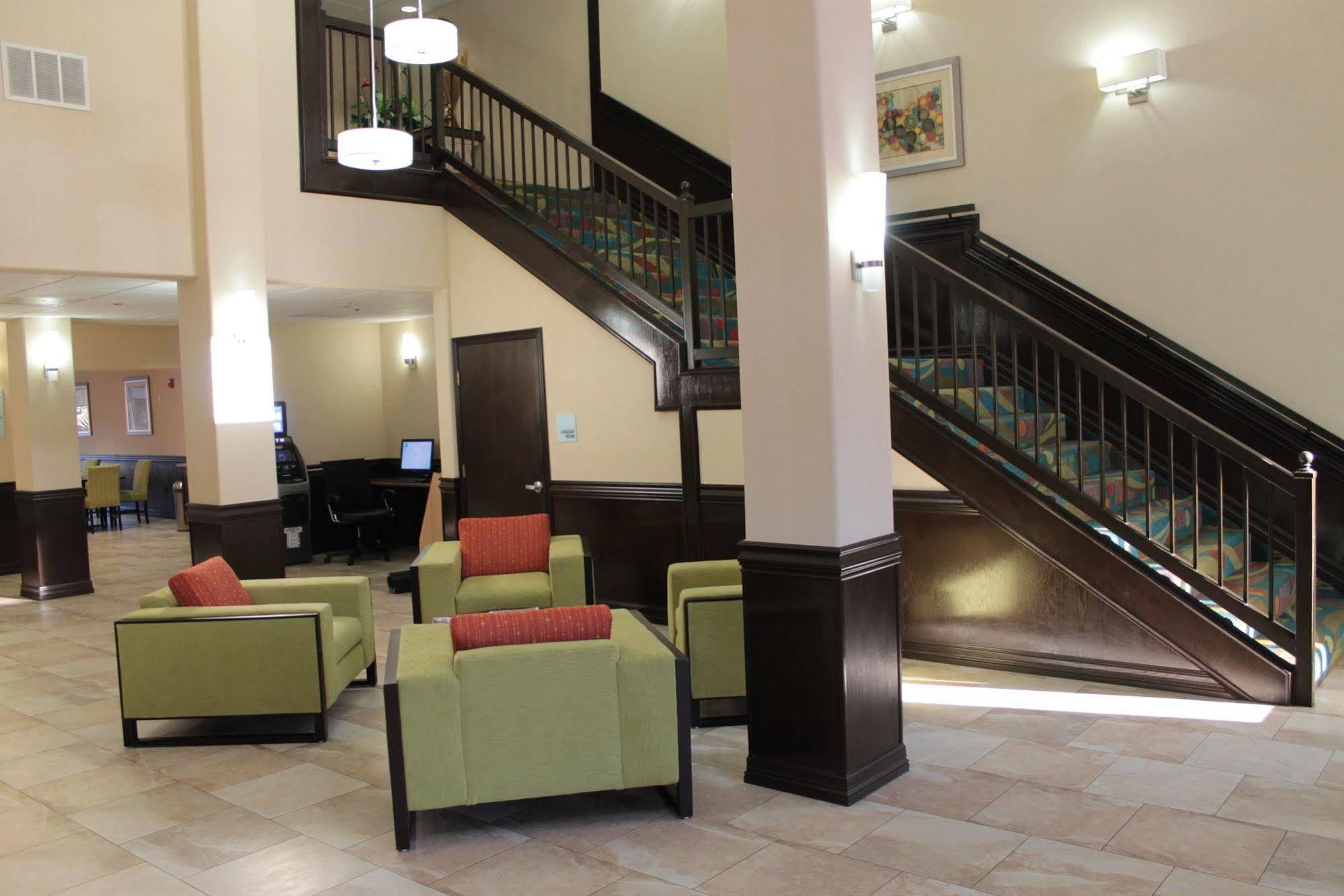 Holiday Inn Express Hotel And Suites Brownsville By Ihg Exterior foto